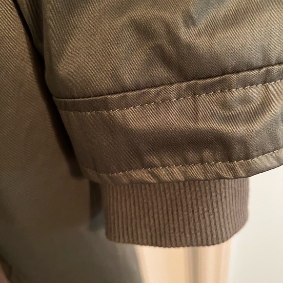 Torrid Green/ Peach Adirondack Size 5 Heavy Duty Winter Coat. Like new. - Picture 10 of 12